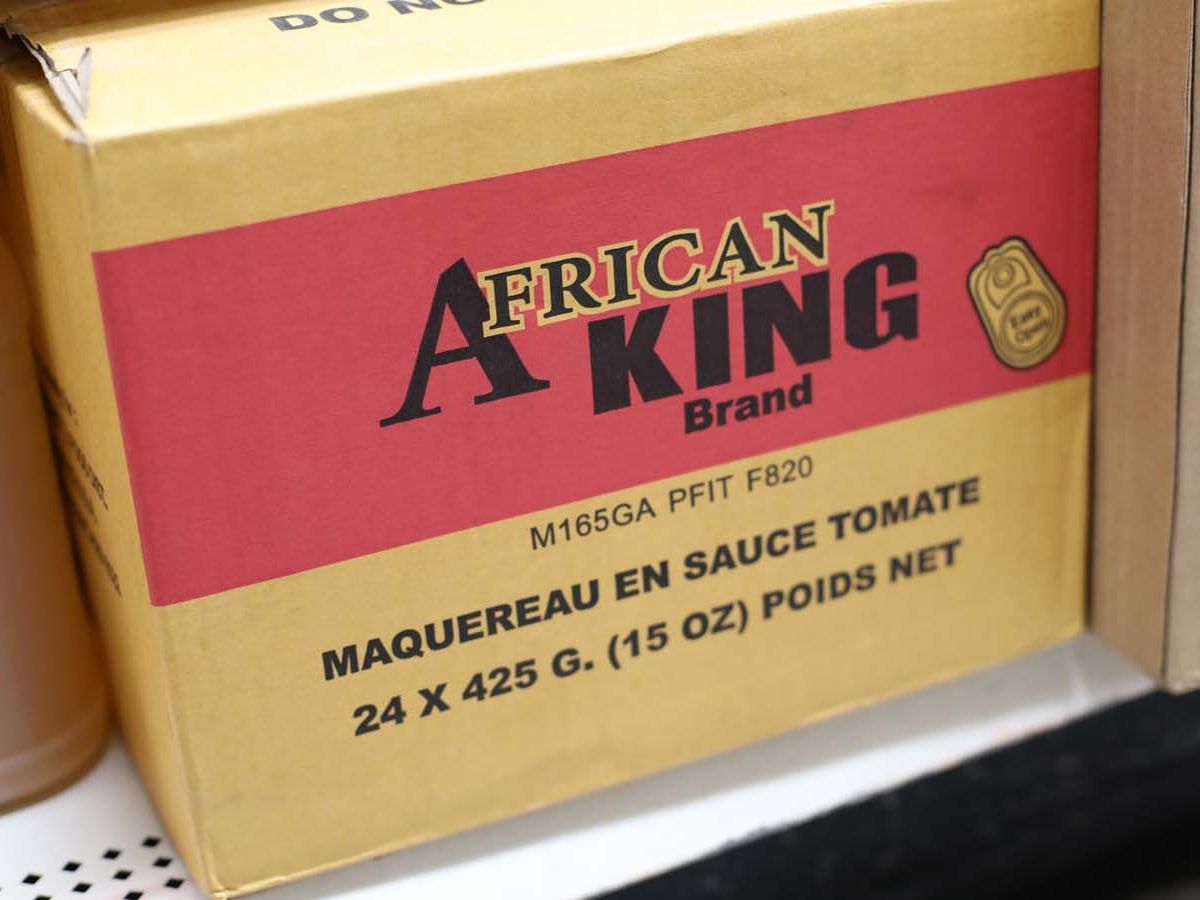 African King Brand MAQUEREAU EN SAUCE TOMATE