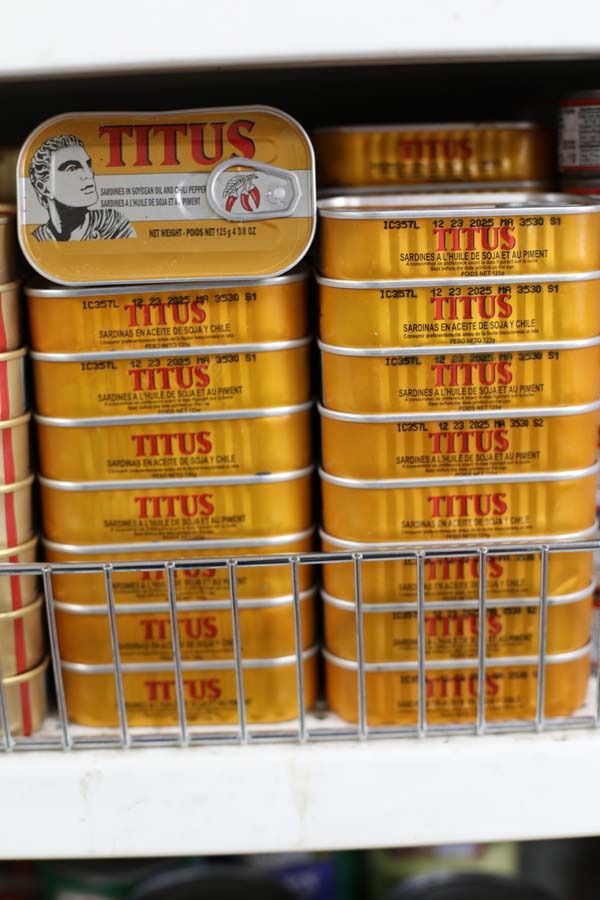 TITUS SARDINAS EN ACEITE DE SOJA Y CHILE